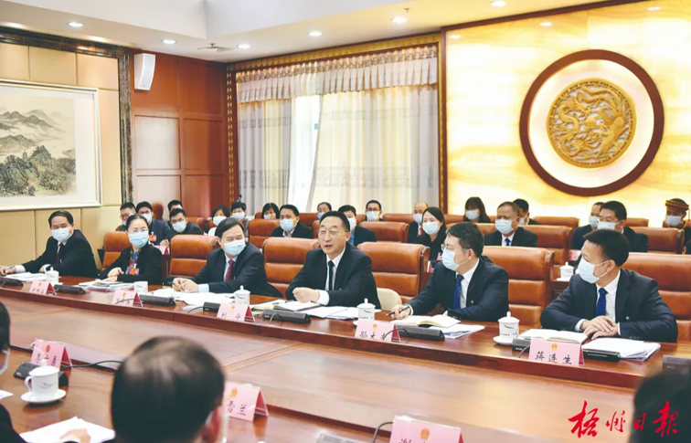 順流而下立潮頭，溯流而進(jìn)爭上游！劉寧參加梧州市代表團(tuán)審議