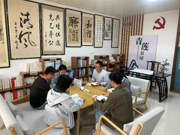 藤縣氣象局積極打造職工書(shū)屋，深化書(shū)香機(jī)關(guān)建設(shè)